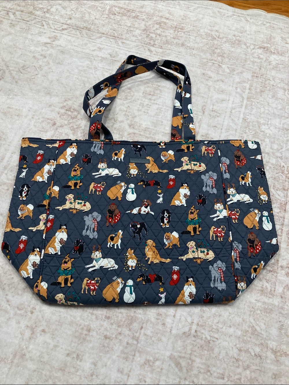 Vera Bradley XL Outlet Tote- Holiday Dogs